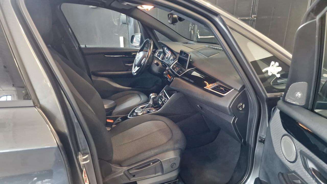 Bmw Serie 2 Gran Tourer 220d xDrive Luxury aut.