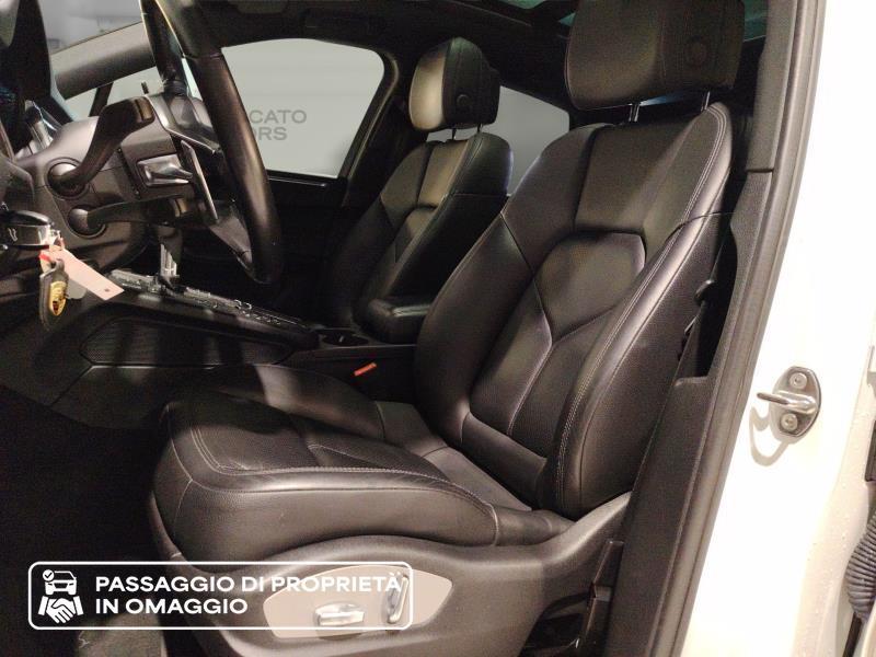 Porsche Macan 2.0 PDK
