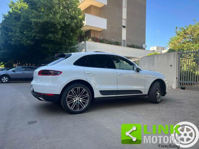 PORSCHE Macan 2.0