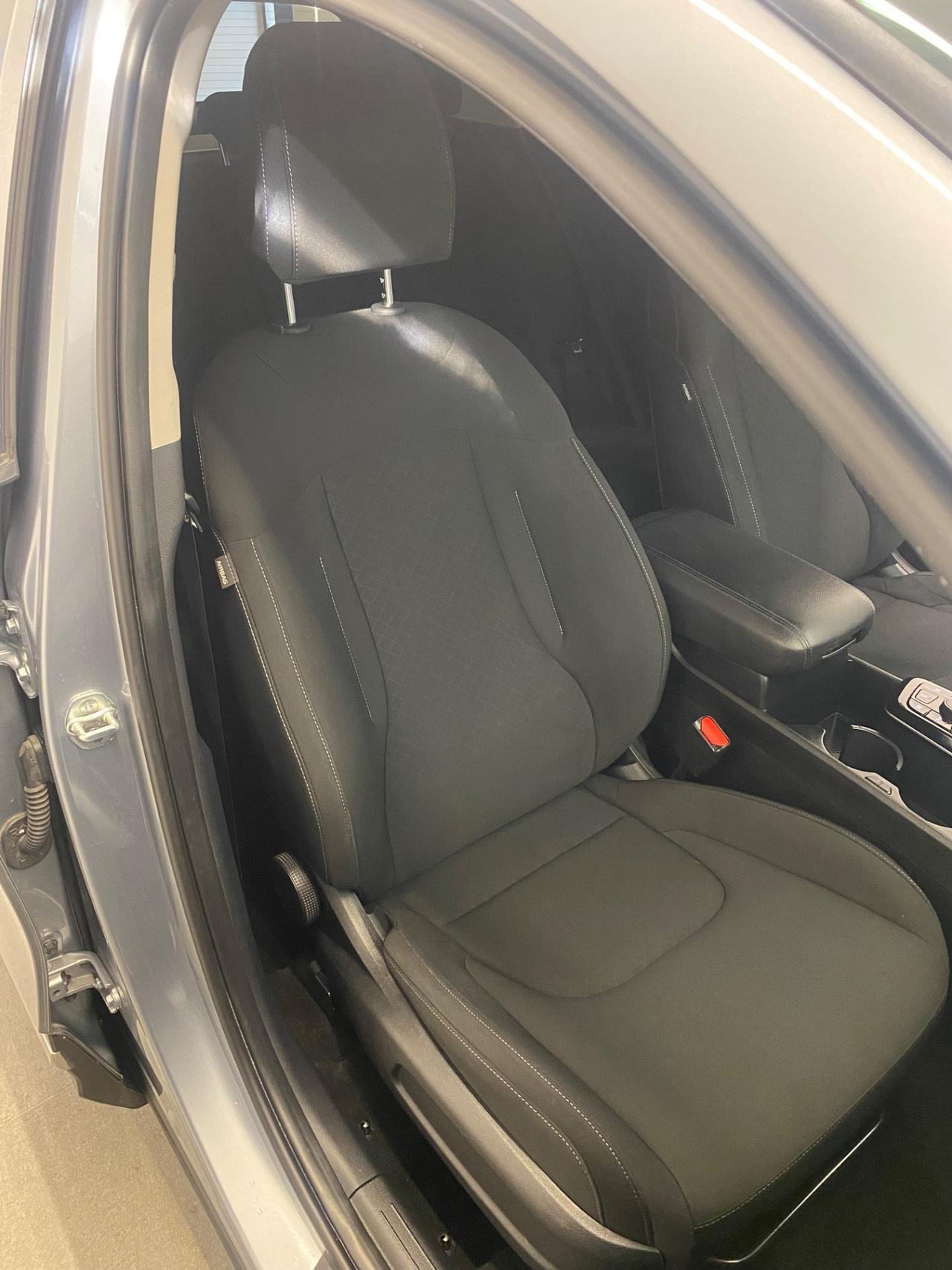 Kia Sportage 1.6 CRDi MHEV DCT Business