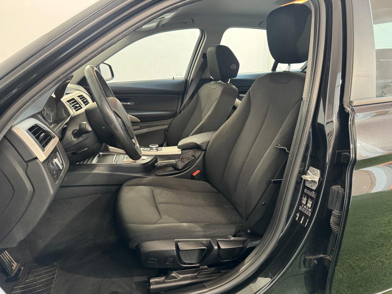 318d EURO6 ADVANTAGE BERLINA TAGLIANDI BMW