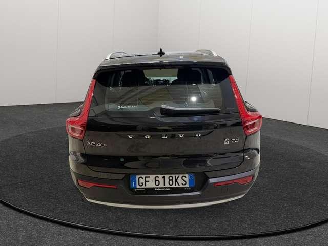 Volvo XC40 1.5 t3 Momentum 163cv auto
