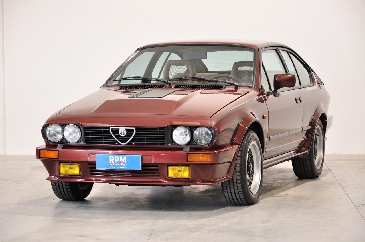 Alfa Romeo GTV6 2.5i Grand Prix restauro totale CRS