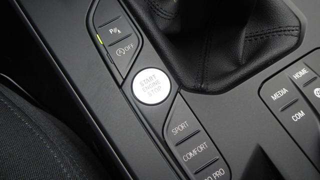 BMW 118 d 5p. Business Advantage