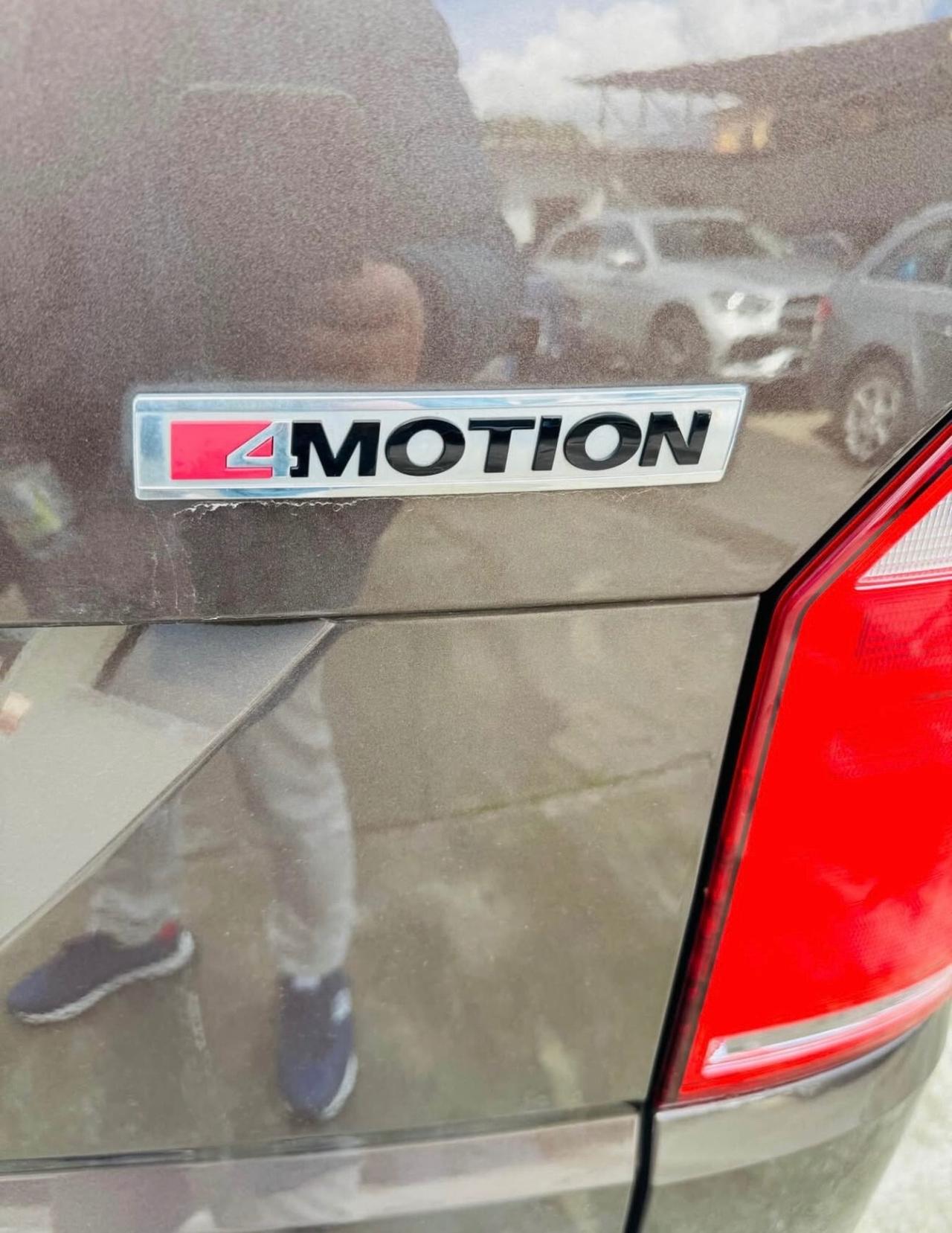 Volkswagen Caravelle 2.0 TDI 150CV DSG 4 Motion PC Comfortline