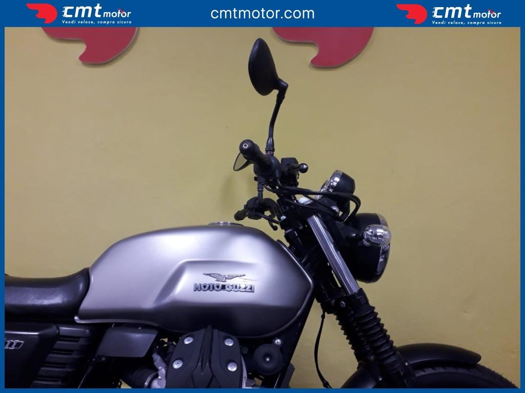 Moto Guzzi V7 - 2015