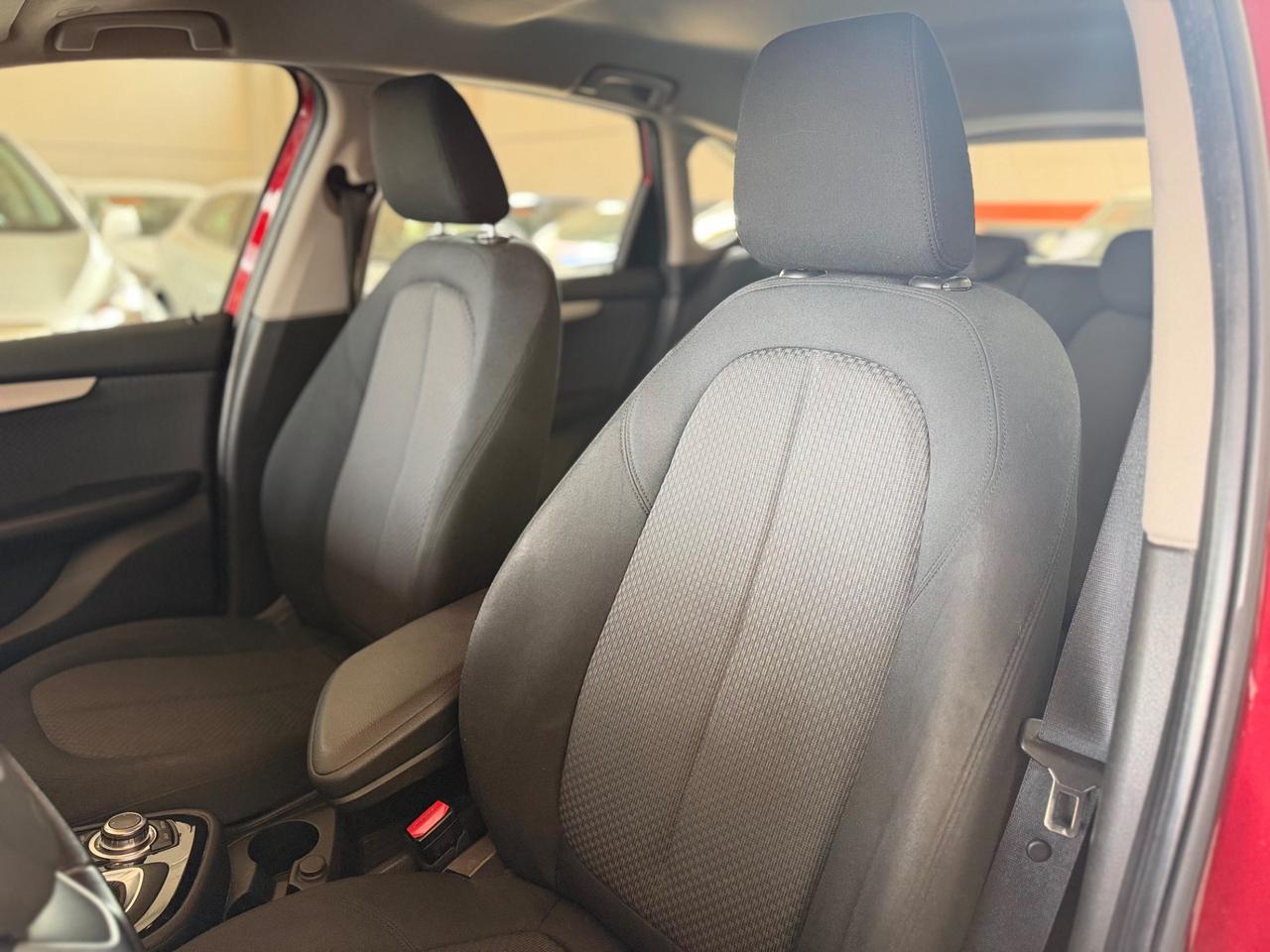 Bmw 218 218i Advantage AUTOMATICO NEOPATENTATI