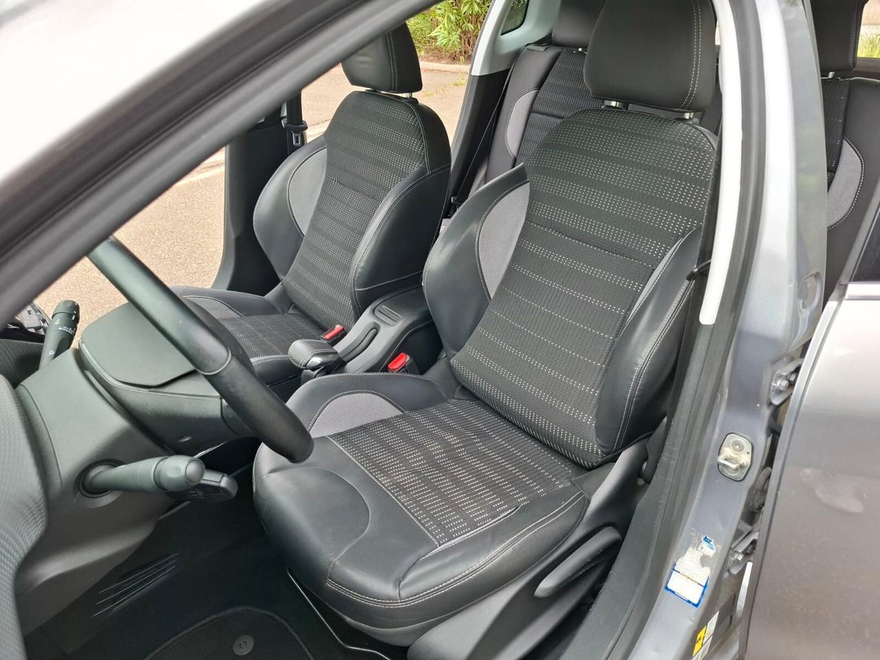 Peugeot 2008 1.6 HDi 2016 SOLAMENTE 85.000 KM