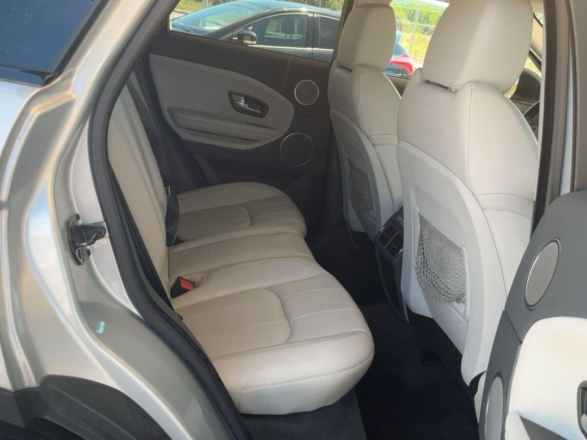 Land Rover Range Evoque 2.0 TD4 180 CV 5p. SE