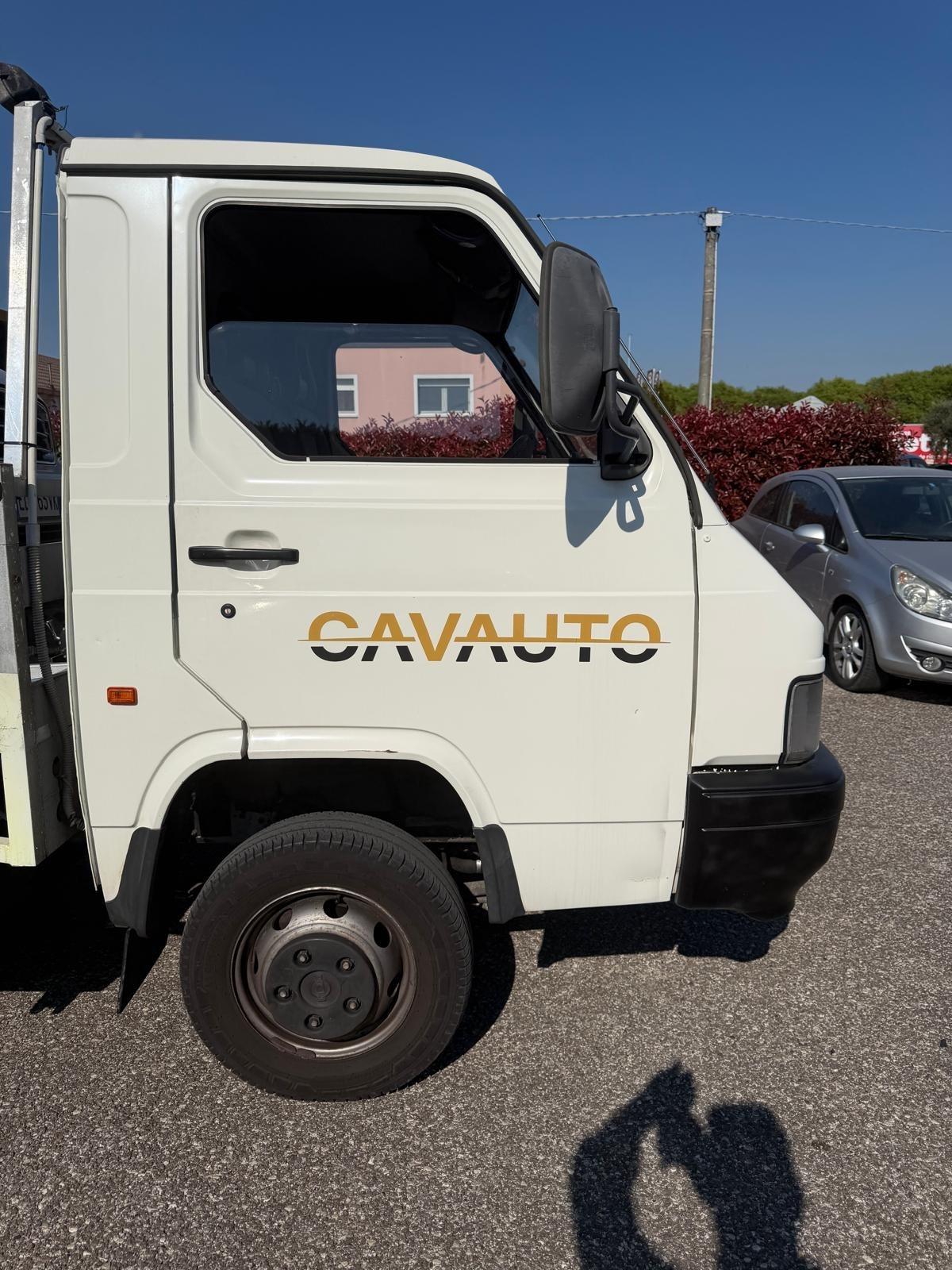 CARRO ATTREZZI NISSAN PATENTE B