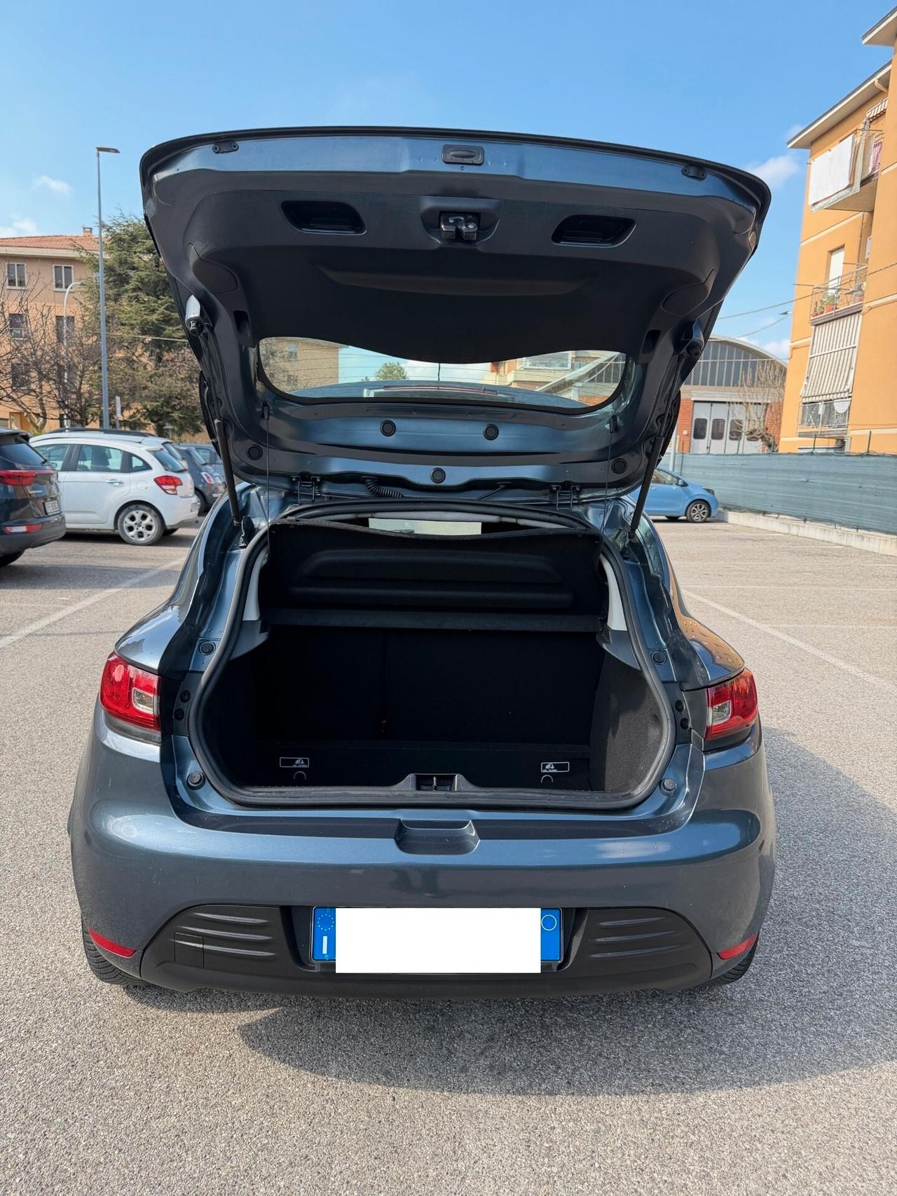Renault Clio 1.5 dci - NEOPATENTATI - 12 MESI DI GARANZIA -