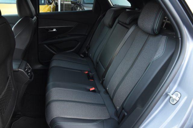 PEUGEOT 3008 BlueHDi 130 S&S EAT8 Allure