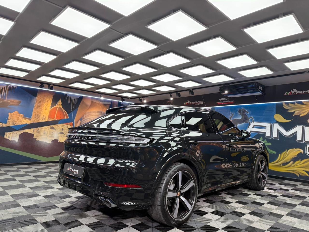Porsche Cayenne Coupé 3.0 V6 E-Hybrid (402)