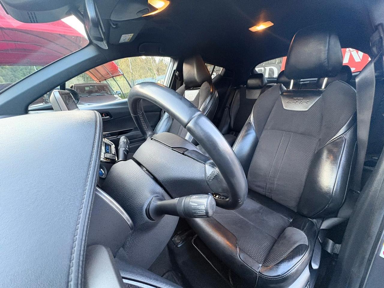 Toyota C-HR 1.8 Hybrid E-CVT Lounge