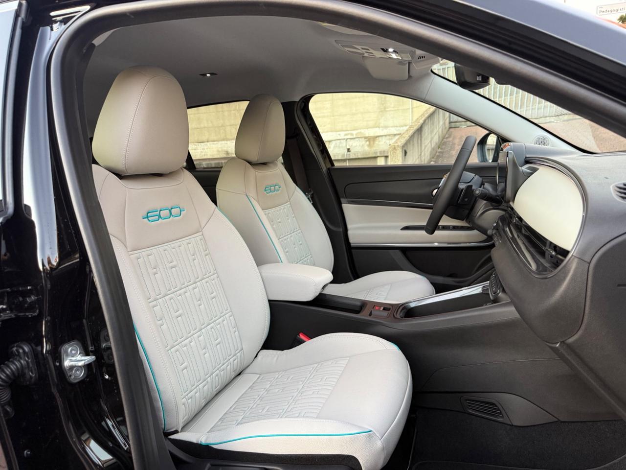 Fiat 600 Hybrid 145 CV DCT MHEV La Prima