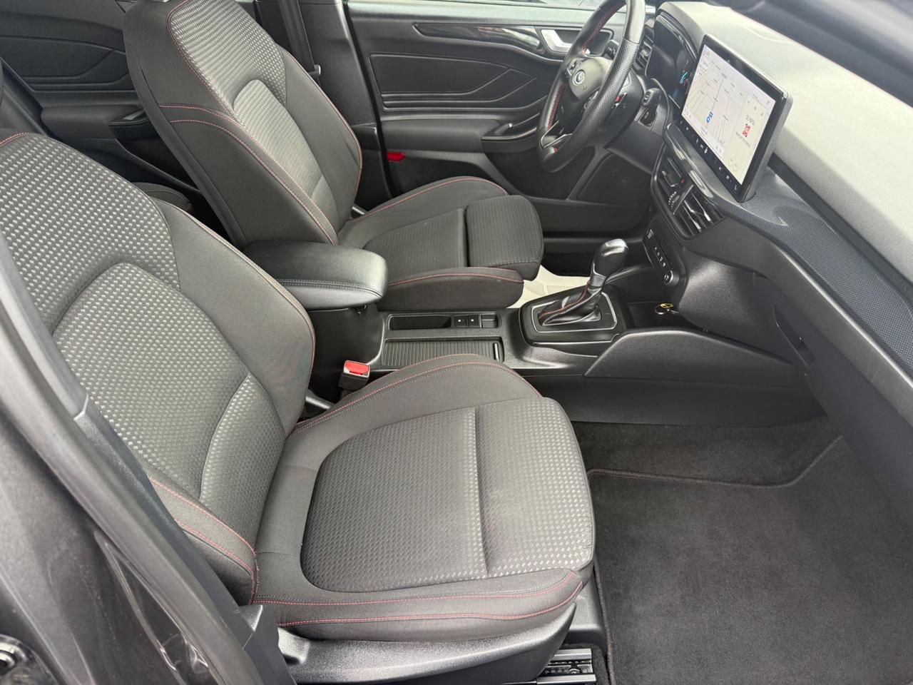 Ford Focus 1.0 EcoBoost Hybrid 155cv Powershift SW ST-line