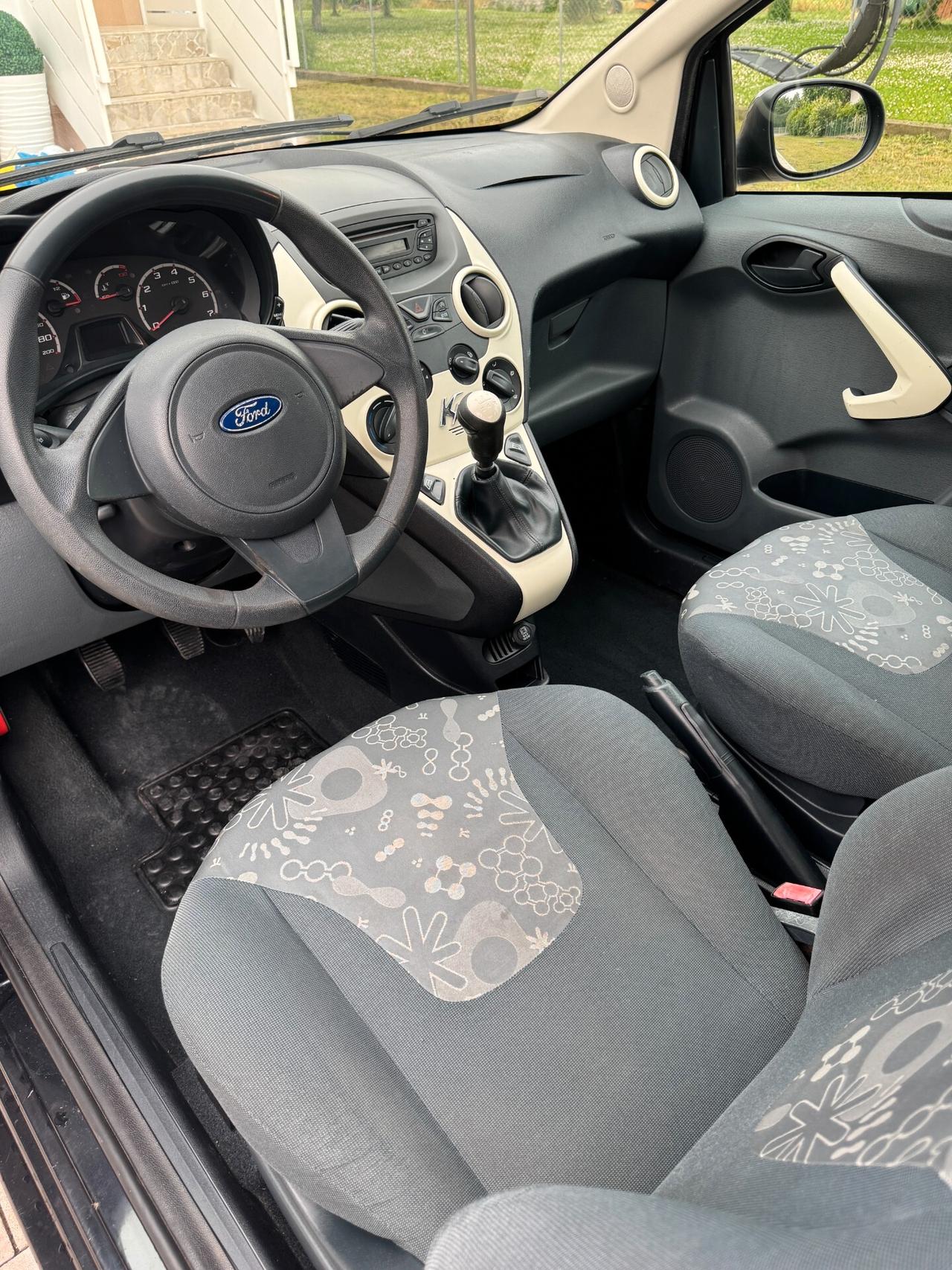 Ford Ka Titanium GARANZIA 12 MESI
