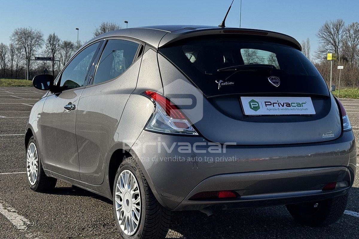 LANCIA Ypsilon 1.2 69 CV 5 porte Silver