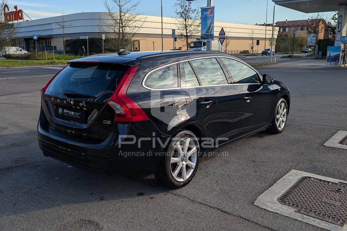 VOLVO V60 D2 Momentum