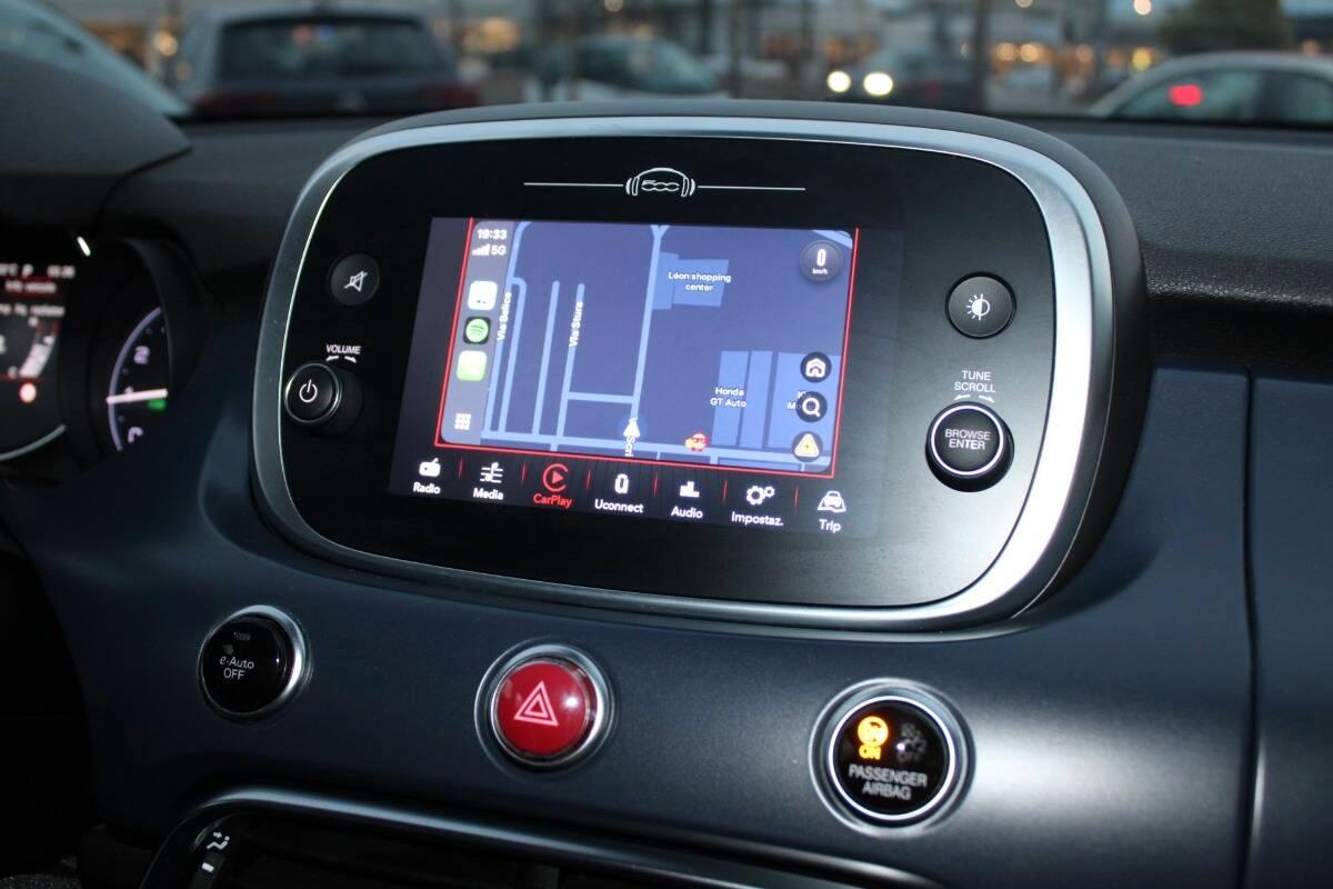 Fiat 500X 1.5 t4 hybrid Club 130cv dct Con CARPLAY