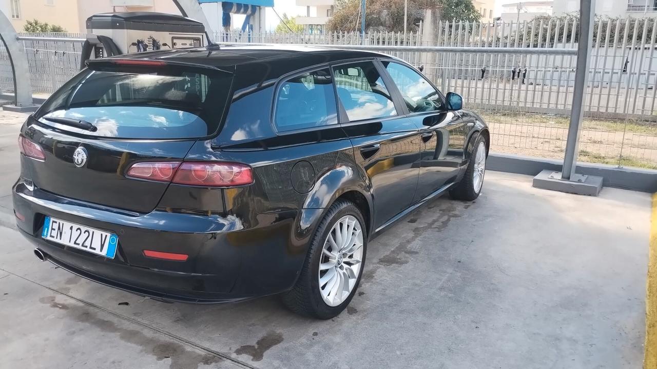 Alfa Romeo 159 2.0 JTDm Sportwagon Eco Distinctive 2012