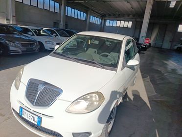 Lancia Ypsilon 1.4 Oro Ecochic GPL