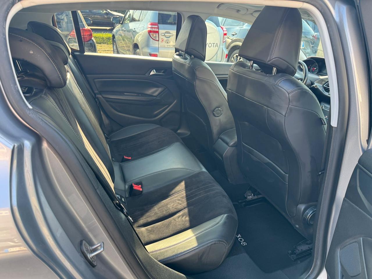 Peugeot 308 1.6 e-HDi 115 CV Stop&Start Allure
