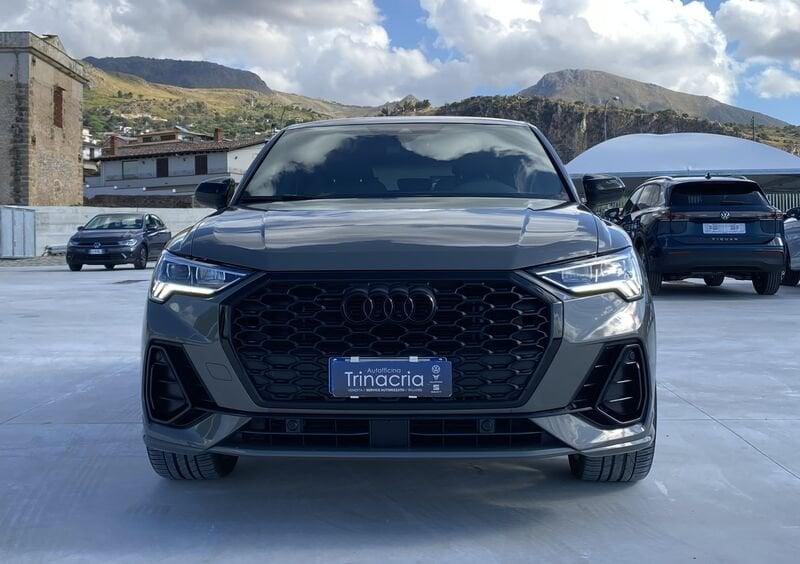 Audi Q3 SPB S Line interno ed esterno 2.0 TDI 150CV S-Tronic 35