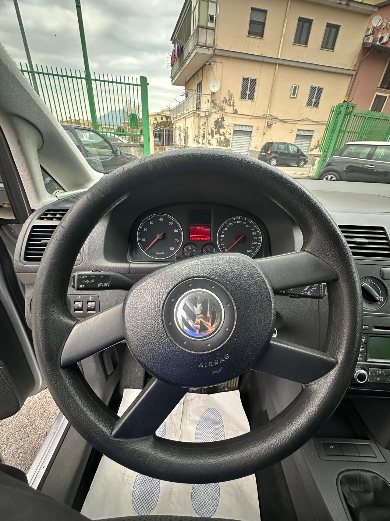 Volkswagen Touran 1.6 Trendline Bifuel G