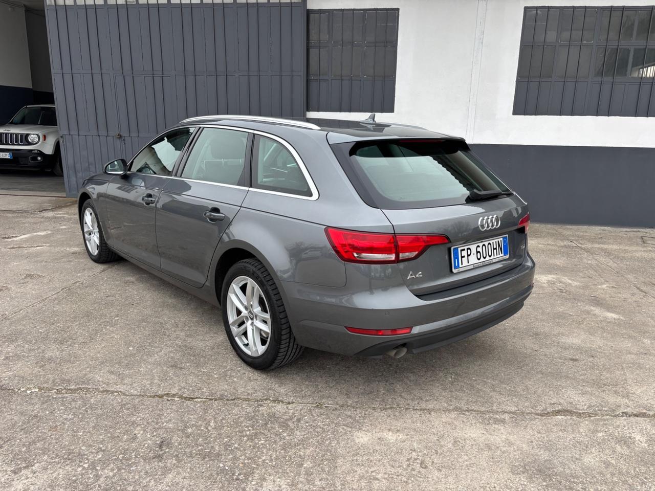 Audi A4 Avant 2.0 TDI 150 CV. Garanzia 12 mesi