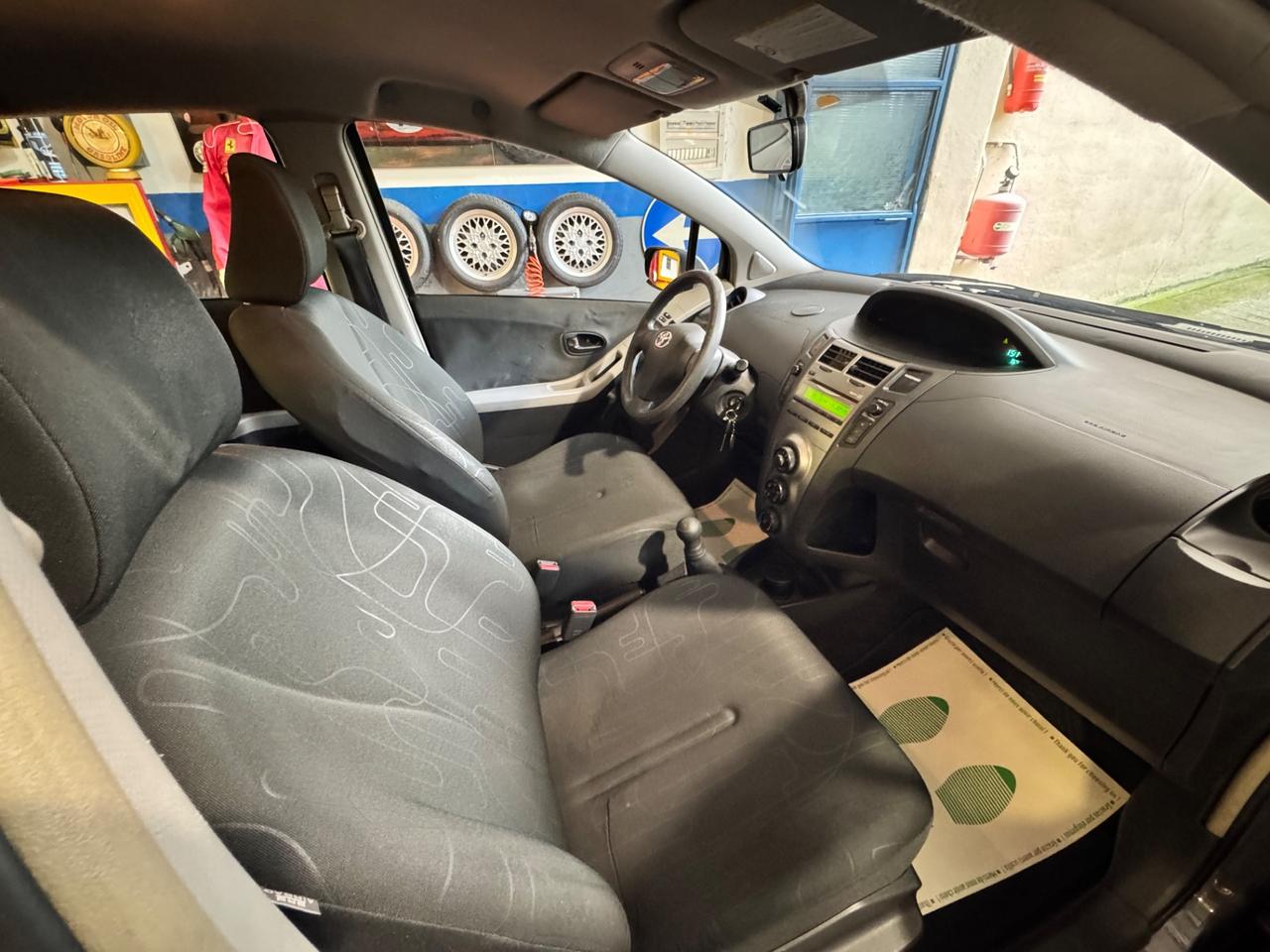 Toyota Yaris 1.0 5 porte