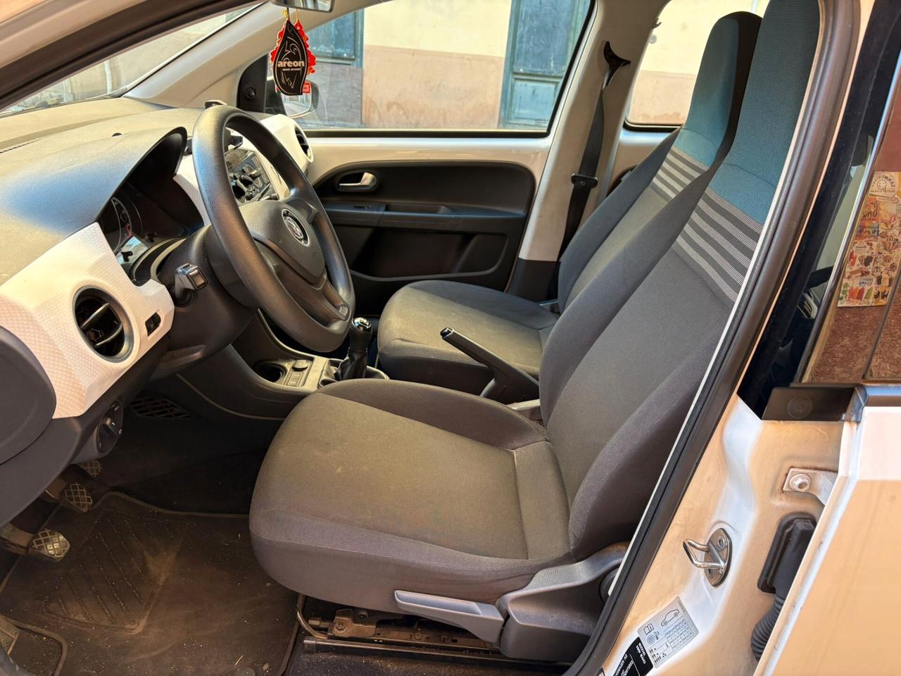 Volkswagen up! 1.0 75 CV 5p. move up!