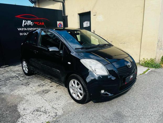TOYOTA Yaris 1.0 3 porte Sol