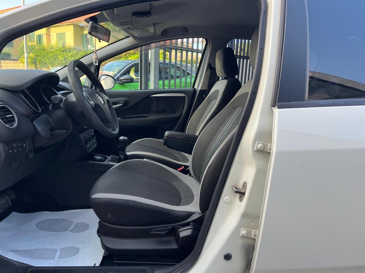 Fiat Punto Evo 1.4 5 porte Blue&Me EasyPower GPL Automatica s Clima/Park/Bluetooth