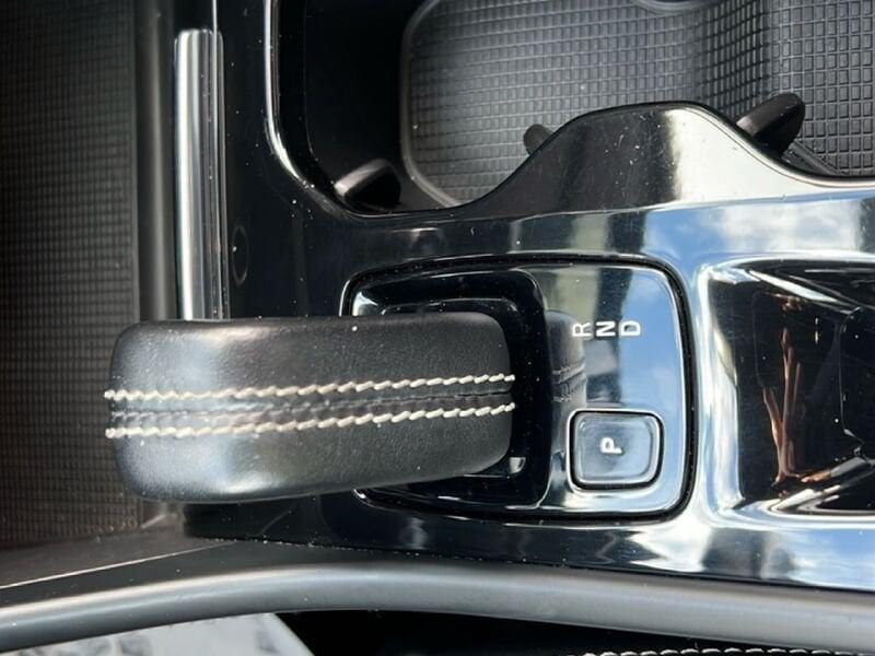 Volvo XC40 XC40 D3 AWD R-design