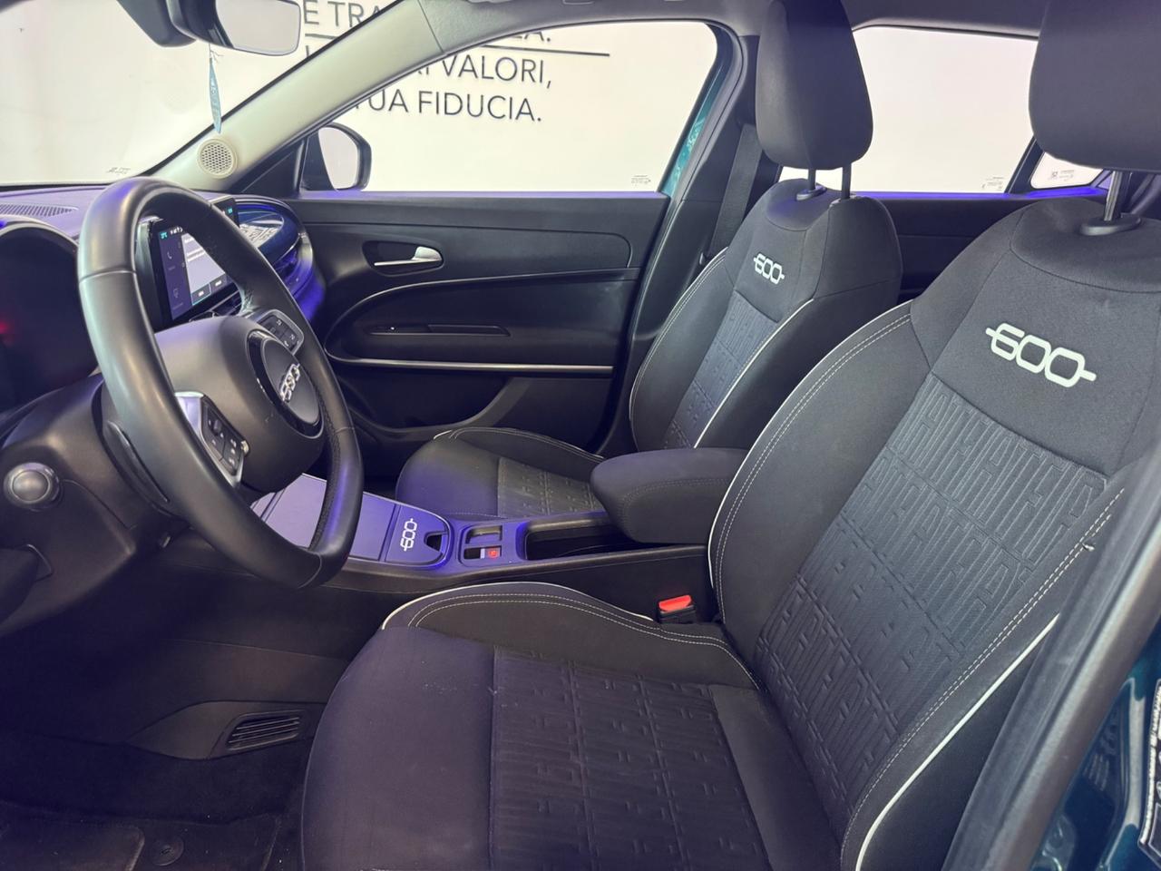 Fiat 600 Hybrid 110 CV DCT MHEV La Prima II