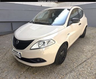 LANCIA YPSILON 1.2 - ADATTA A NEOPATENTATI
