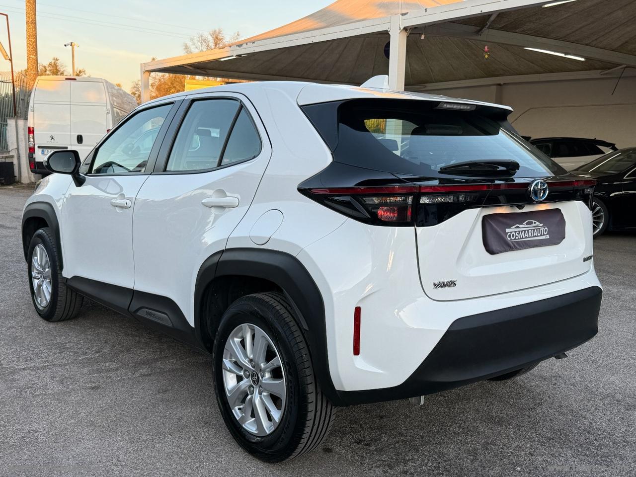 TOYOTA Yaris Cross 1.5 Hybrid 5p. E-CVT Active
