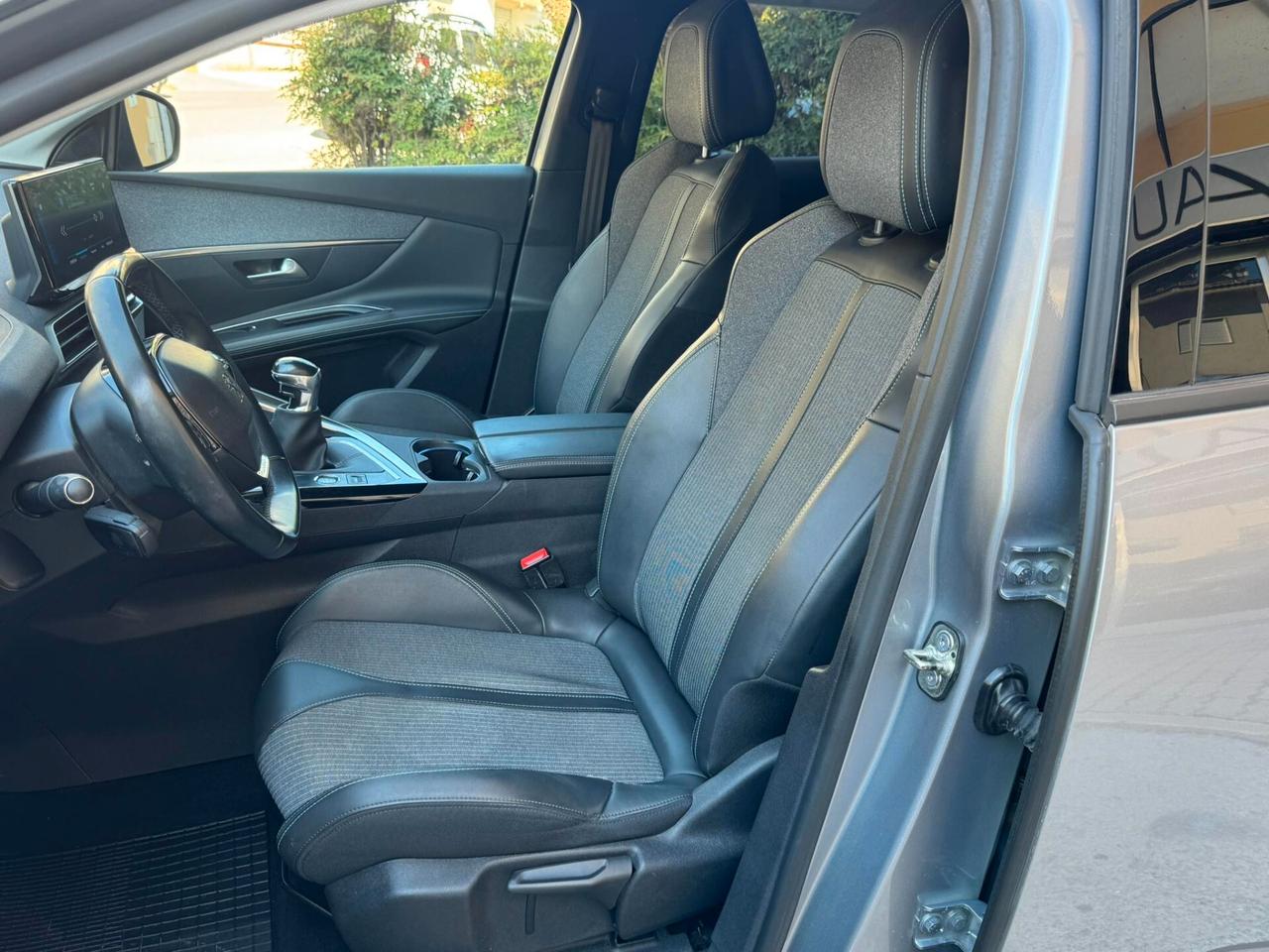 PEUGEOT 3008 1.5 HDI 130 CV. BI-COLORE ALLURE FULL