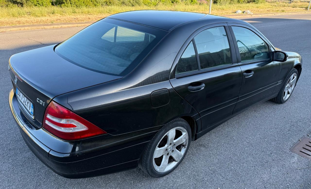 Mercedes-benz C 220 CDI cat Classic - 2004