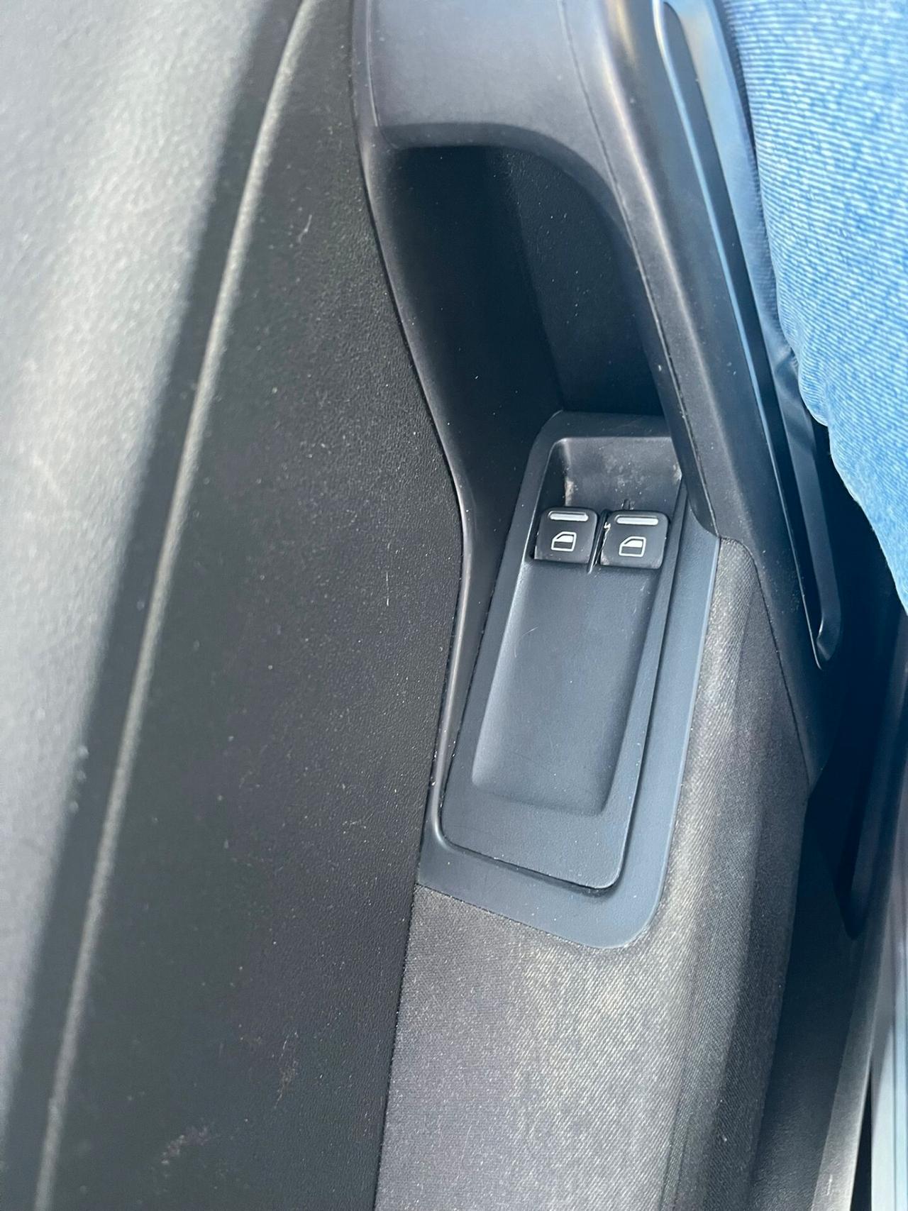 Volkswagen Maggiolino 1.6 TDI Design