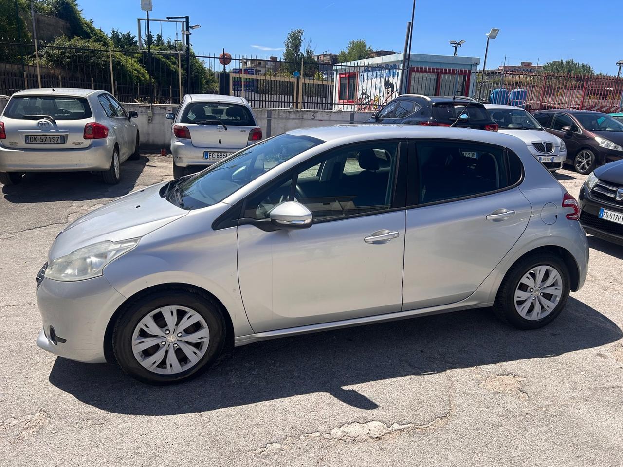 Peugeot 208 1.2 VTi 82 CV 5 porte Allure
