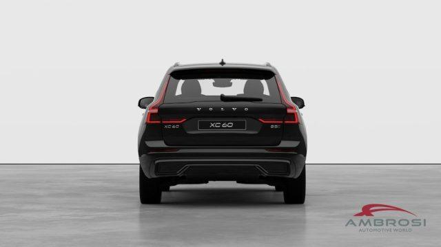 VOLVO XC60 B5 AWD Mild hybrid Benzina Plus Dark