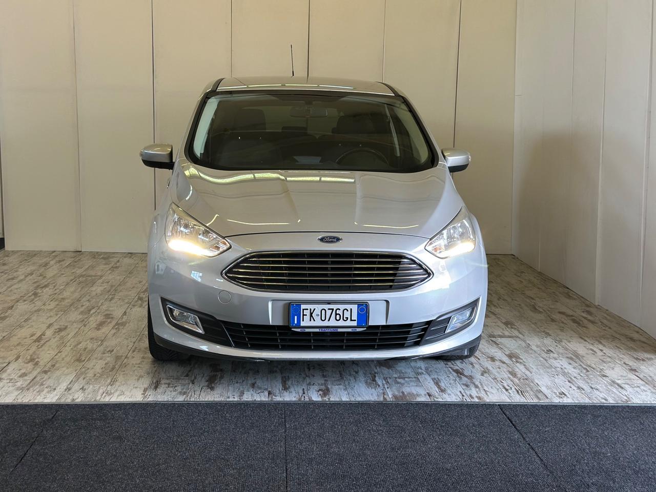 Ford C-Max 1.5 TDCi Titanium X Ok Neopatentati