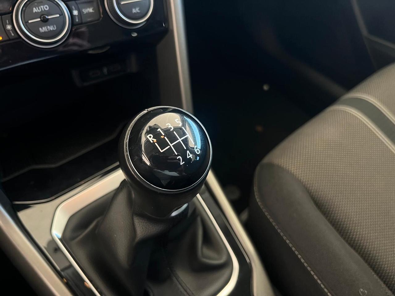 Volkswagen T-Roc 2.0 TDi Style +Navi 116cv NEOPATENTATI