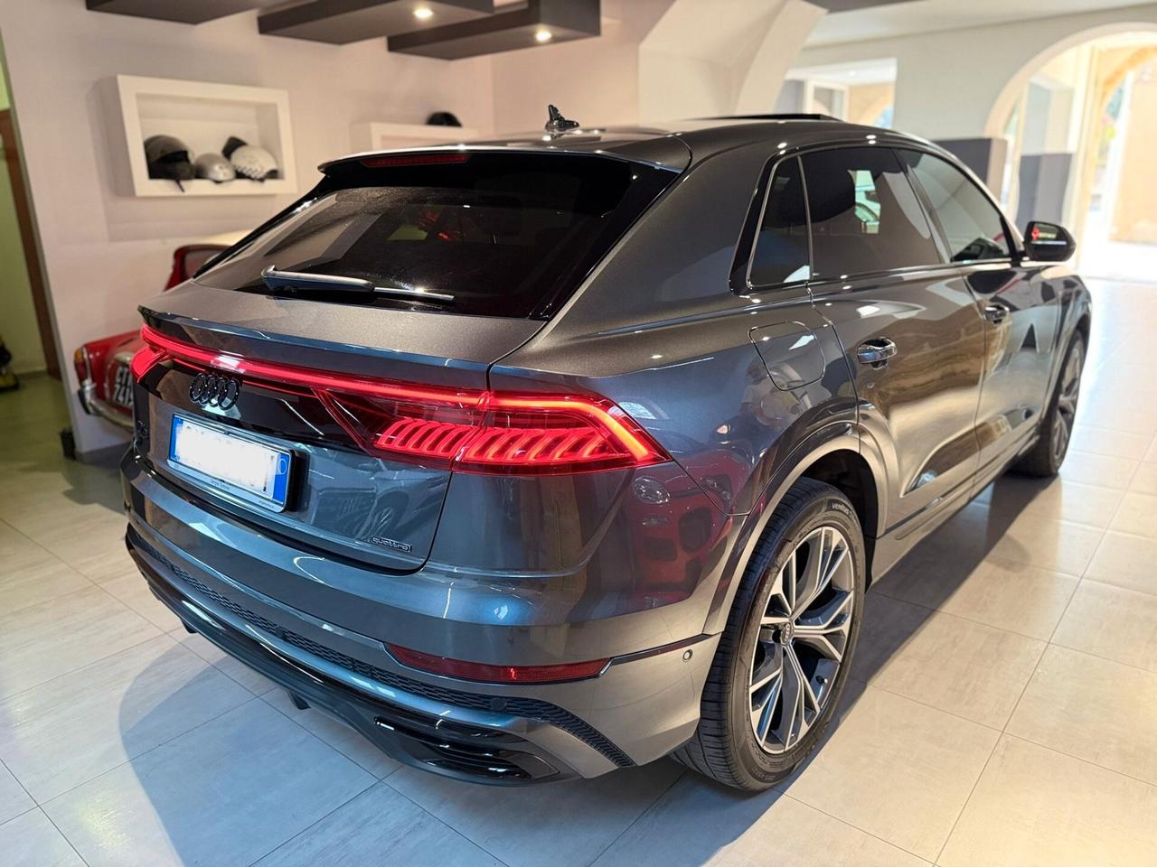 Audi Q8 45 TDI quattro tiptronic Sport