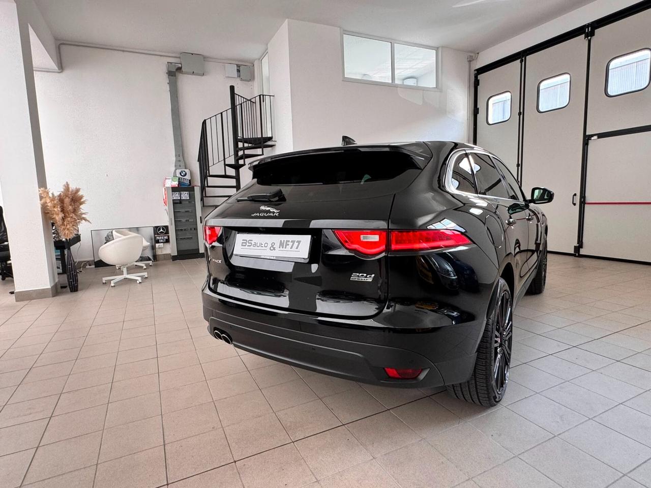 Jaguar F-Pace 2.0 D 180 CV AWD Prestige