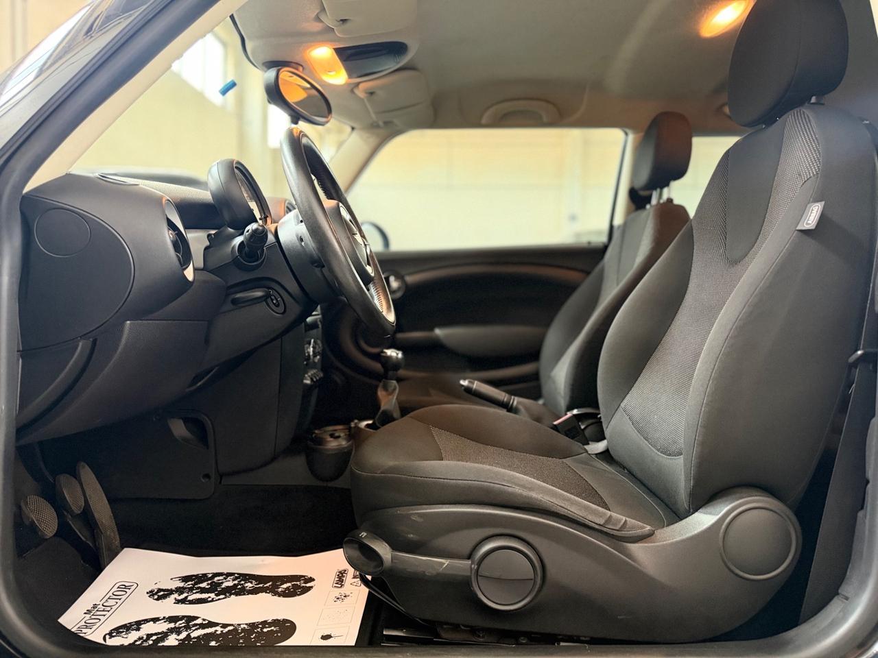 Mini 1.6 16V Cooper NEOPATENTATI
