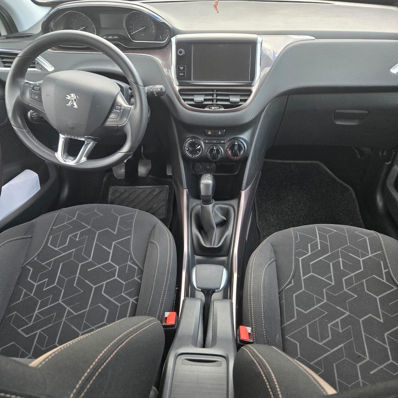 Peugeot 2008 1.2 VTi 82CV Access