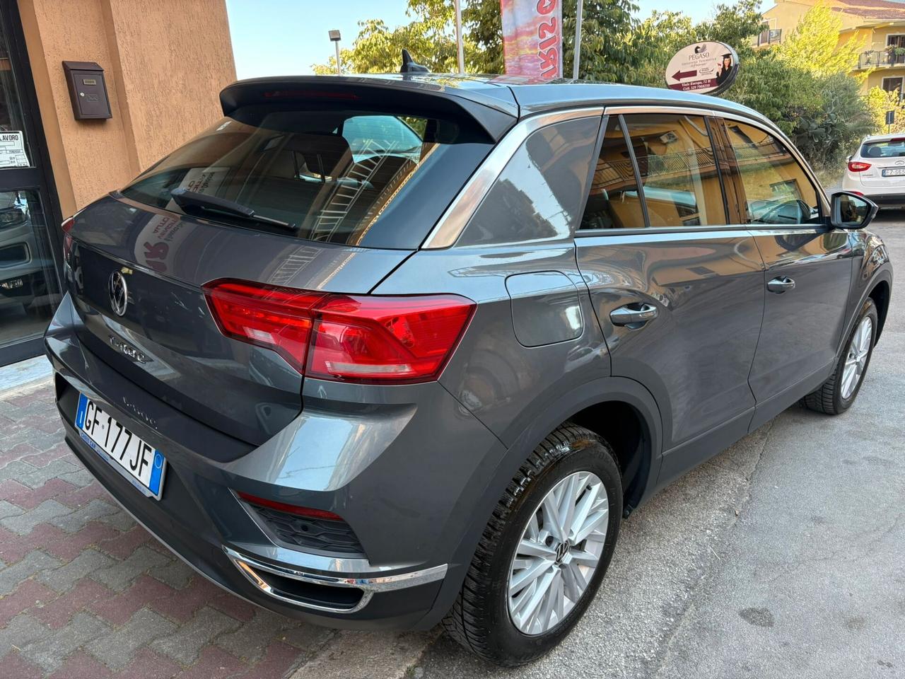 Volkswagen T-Roc 2.0 TDI SCR Business BlueMotion Technology